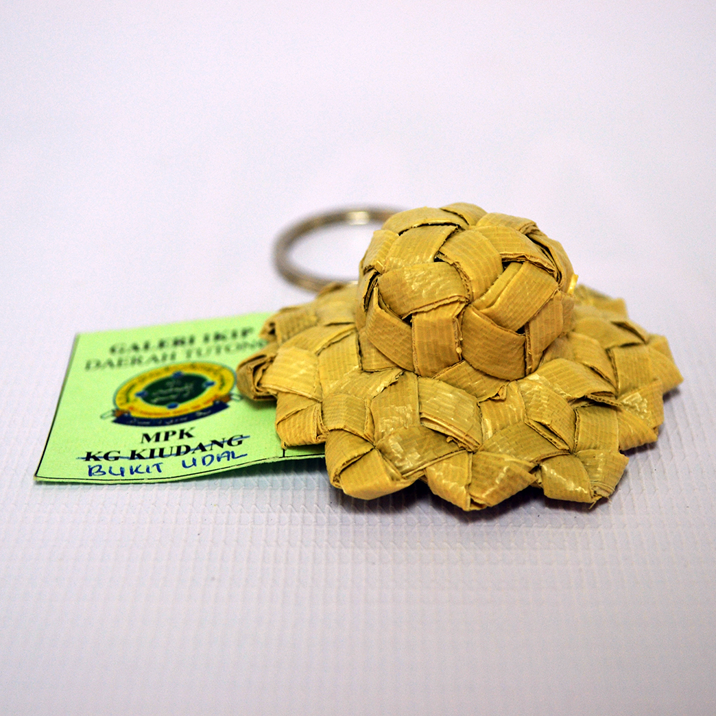/ProductImages/TUTONG/Keychain%20Topi.jpg