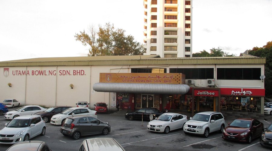 http://www.explorebrunei.gov.bn/TSP%20Images/utama-bowling-centre.jpg